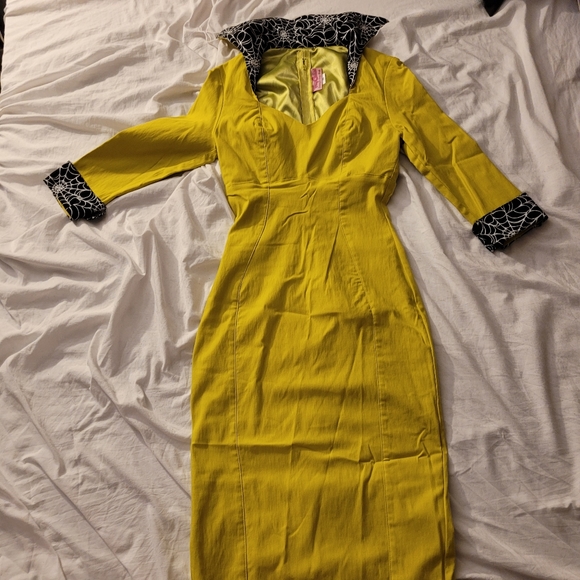 Lorelei pinup couture spiderweb dress. Belt included. Pinup girl clothing - Picture 2 of 11